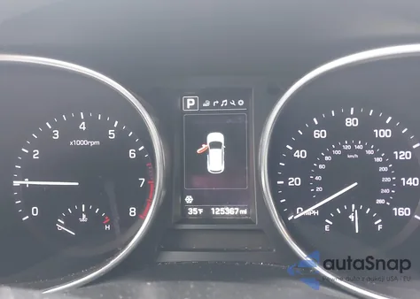 2017 Hyundai Santa Fe Sport 2.4L z USA, uszkodzony, nr VIN 5XYZUDLB1HG446700